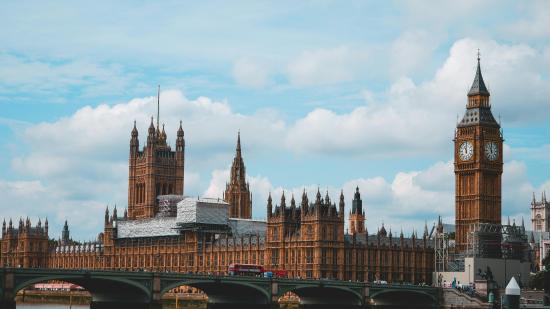 增长35.9%！英国为何成为海外引才第一选择？2025年度出海引才报告